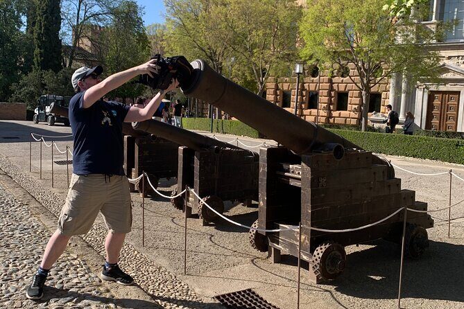 Granada (Alhambra) Scavenger Hunt and Sights Self-Guided Tour - FAQs About the Granada (Alhambra) Self-Guided Scavenger Hunt