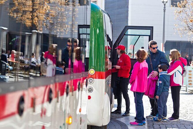 Granada City Tour Hop on and Hop off Train - FAQ