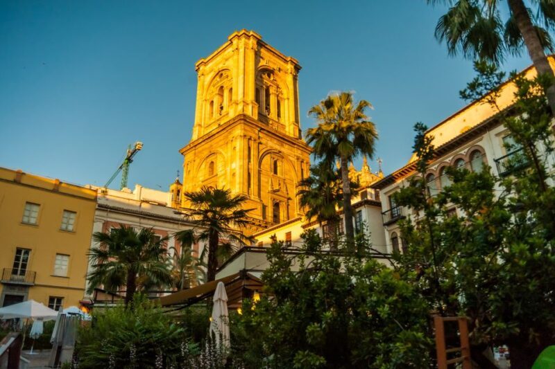 Granada City Train 1 or 2-Day Hop-On Hop-Off Ticket - Is This Tour Right for You?