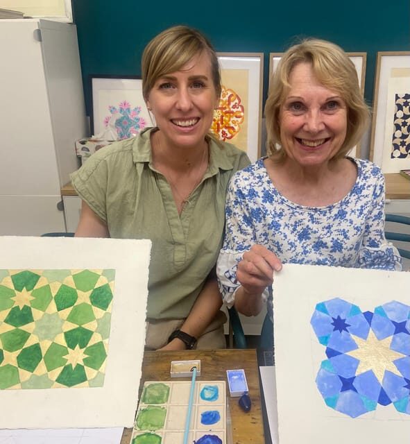 Granada: Draw and paint designs of the Alhambra - Key Points