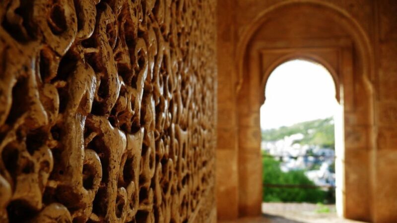 Granada: Fast-Track Alhambra & Nasrid Palaces Guided Tour - FAQs