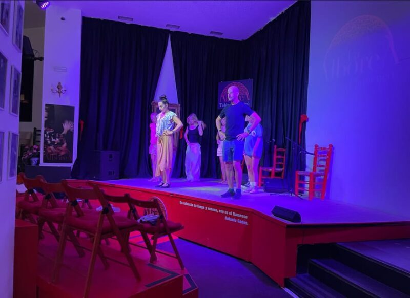 Granada: Flamenco Class with the Cast of Tablao La Alboreá - What to Expect from the Flamenco Class