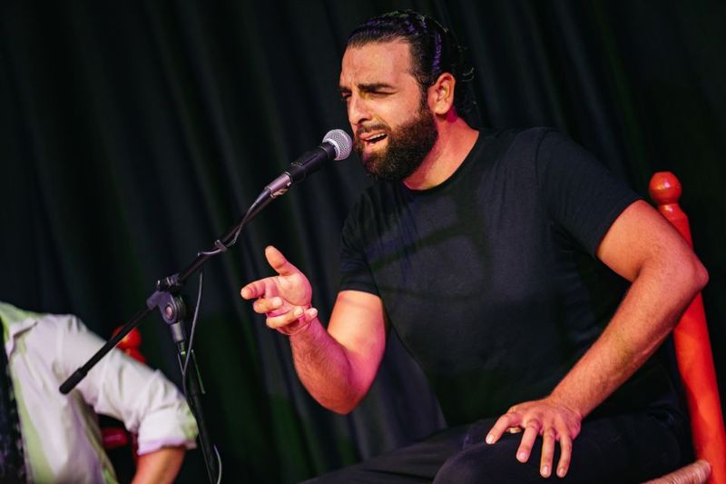 Granada: Flamenco Show in La Alboreá - Wine and Iberian chorizo/ham option: how the add-on changes your night