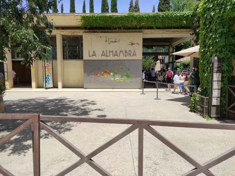 Granada: Gardens of the Alhambra and Generalife Regular Tour - Wrapping It Up