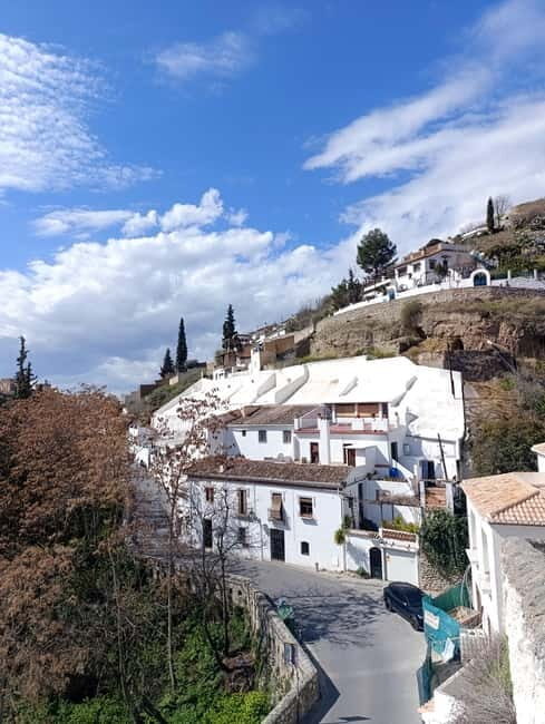 Granada: Hollywood & Sacromonte Tour - What’s Included & How It Adds Value