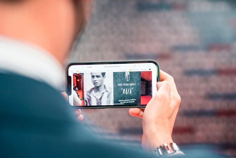 Granada: Los Cármenes Stadium Guided Interactive Tour - Who Should Consider This Tour?