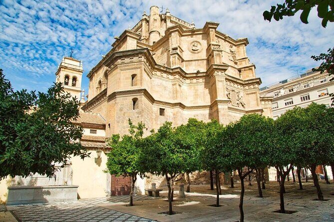 Granada Private Tour: The remarkable monasteries of Granada - Exploring Granada’s Monasteries: A Deep Dive into a Unique Tour