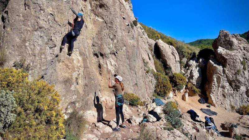 Granada: Recodo del Dablhan Top-Rope Rock Climbing Tour - Group Size and Compatibility