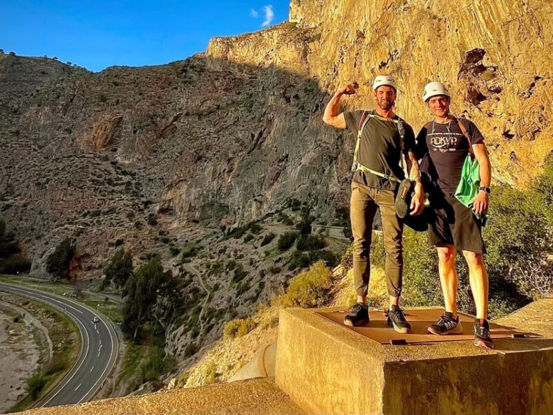 Granada: Rock climbing top-rope Placas Negras - An Introduction to Climbing at Placas Negras