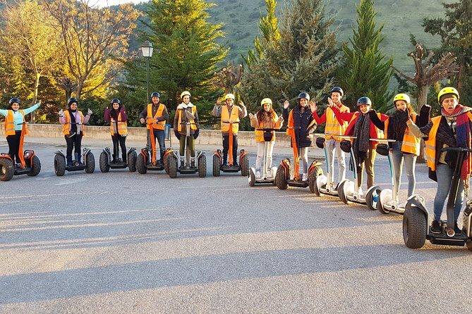 Granada Segway Tour to Albaicin and Sacromonte - Key Points