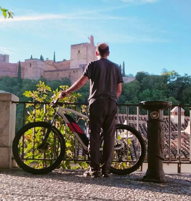 Granada: Slow E-bike Tour, explore the city on wheels with your senses - The Experience of Mindfulness on Wheels