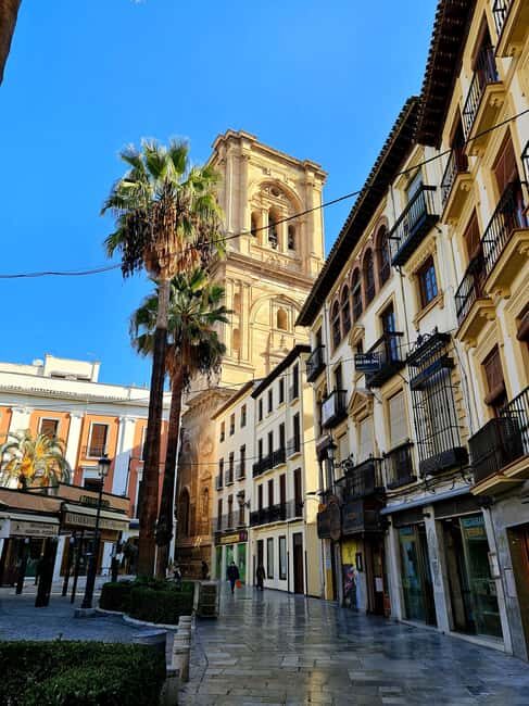 Granada: Spanish Tapas Tour with Local Guide. All included. - FAQ