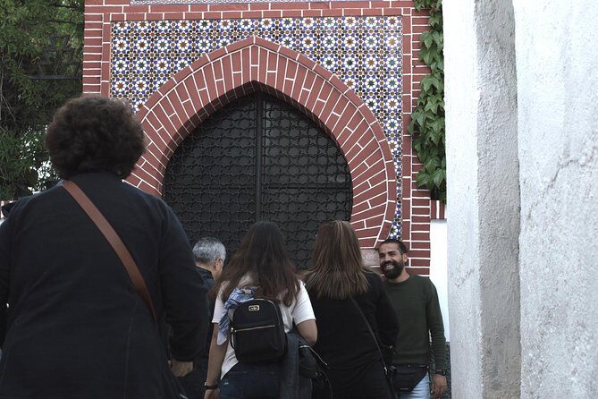 Granada's Hidden Treasures: Albayzin and Sacromonte Walking Tour - FAQs