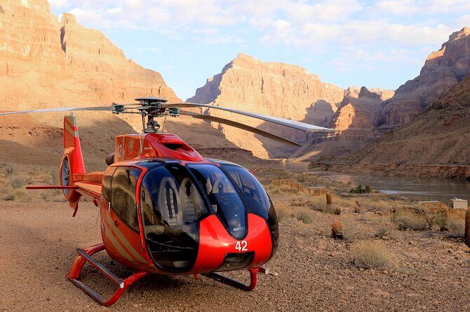 Grand Canyon West Rim by Coach with Helicopter Tour and Meals - What the Reviews Say