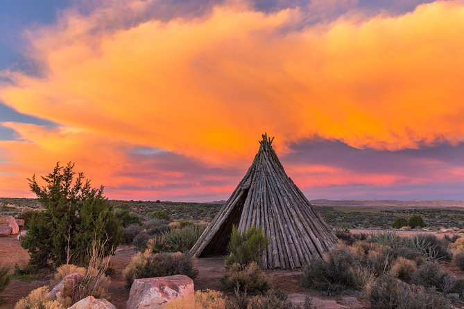 Grand Canyon West, Hoover Dam Stop, Breakfast, Lunch & Skywalk - Helicopter option: when it might feel worth it