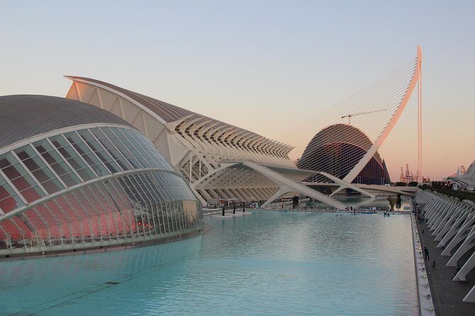 GRAND CITY Private Guided Tour on Bike, E-Bike, E-Step or Segway - The Experience in Detail: What You Can Expect