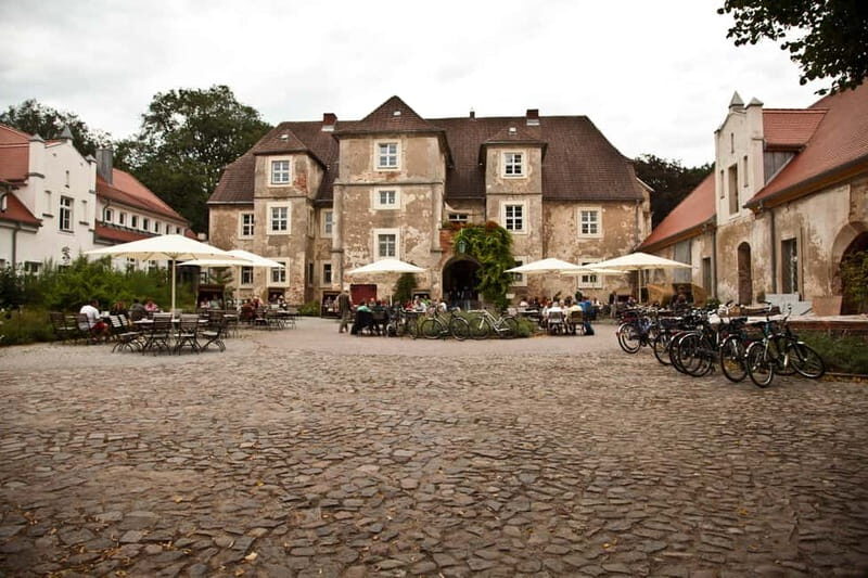 Grand country outing: a natural paradise between land and sea in winter by bus - Price and Value