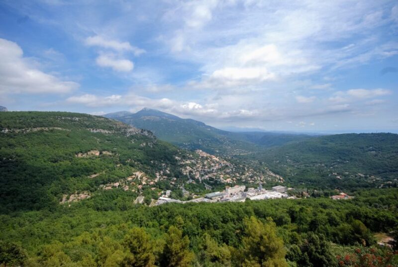 Grasse, Valbonne & Gourdon: Day Tour with Wine Tasting - Starting in the Perfume Capital: Grasse