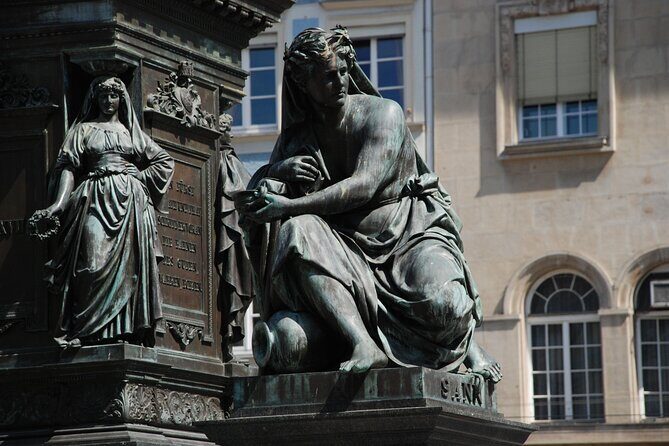 Graz Private Walking Tour With A Professional Guide - Key Points