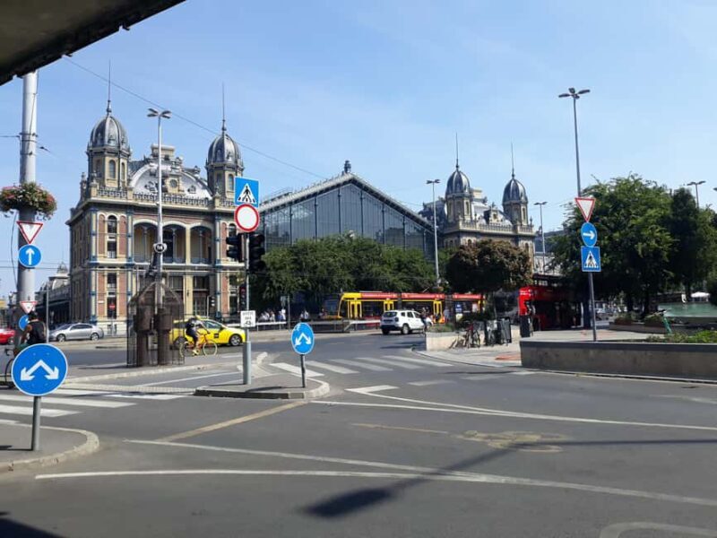 Great Hungarian Basilicas Tour & Folk Music Performance - Discover the Majestic Hungarian Basilicas with a Folk Music Twist