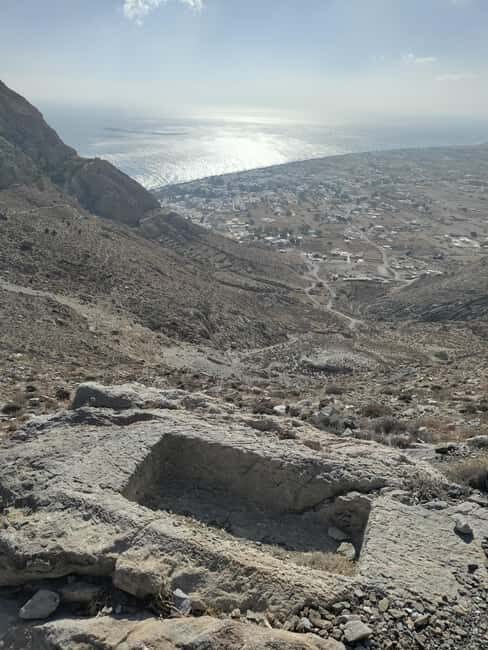 GreekAmerican guide Themistoklis to tour beautiful Santorini - FAQ