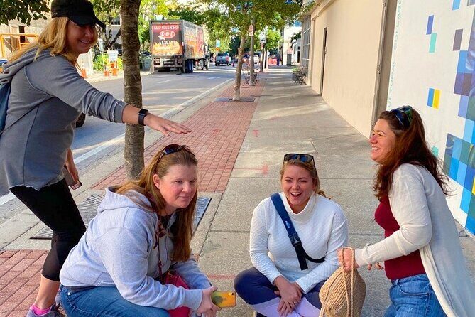 Green Bay City Scavenger Hunt Excursion by Crazy Dash - The Value for Your Buck