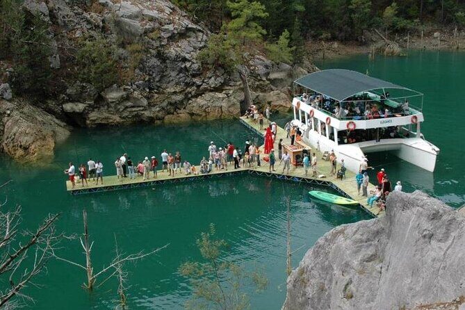 Green Canyon Boat Trip with Lunch and Unlimited Drinks - Who Is This Trip Best Suited For?