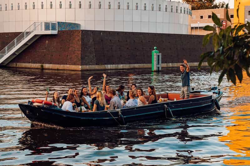 Groningen: City canal cruise (with unlimited drinks) - The Drinks and Extras: What’s Included?