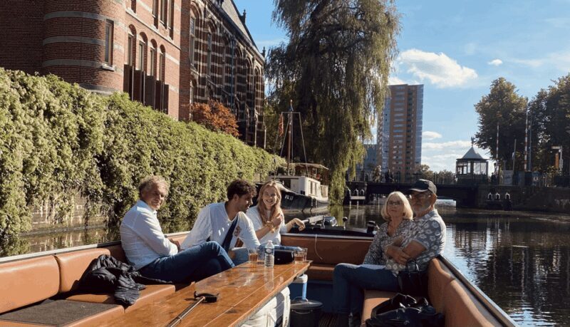 Groningen: City canal cruise (with unlimited drinks) - FAQs