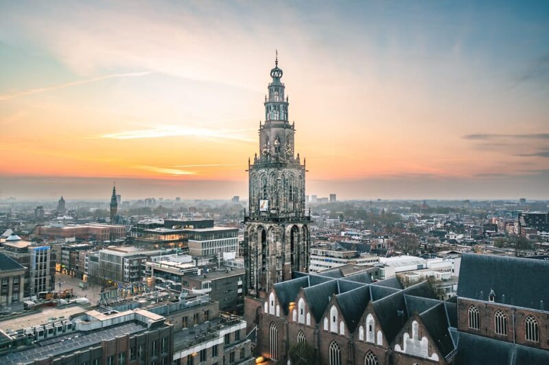 Groningen: Climb the Martinitower - The Descent and Muscles
