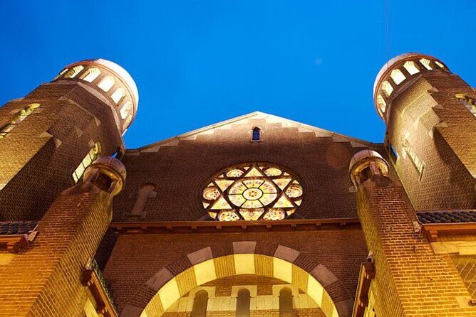 Groningen Scavenger Hunt and Sights Self-Guided Tour - Key Points