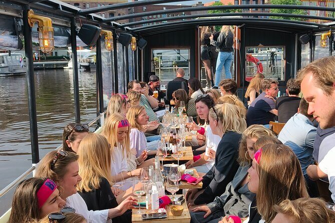 Groningen: Terrace Boat Experience with a Cozy Bar: 1 hour - What to Expect from the Groningen Terrace Boat Experience