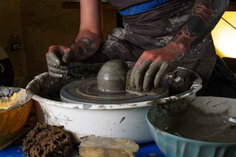 Grottaglie: Shaping Clay Dreams with a Ceramist - Key Points
