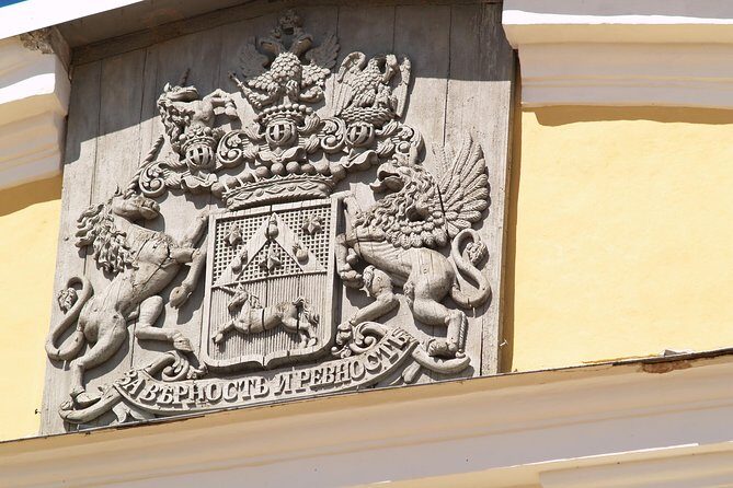 Group Day trip to Rundale Palace, Hill of Crosses & Bauska Castle - The Value of the Experience