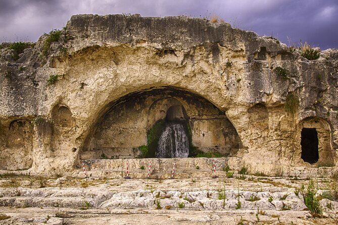 Group guided tour of the archaeological park of Neapolis - Who Should Consider This Tour?