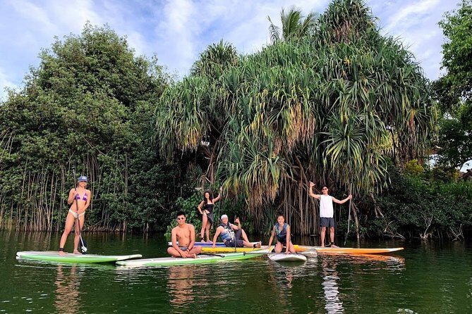 Group Stand Up Paddle Lesson and Tour - A Friendly Look at the Group Stand Up Paddle Lesson and Tour on Oahu