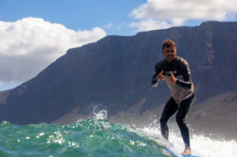 Group Surf Lessons in Lanzarote, learn with a local team - Discovering the Experience