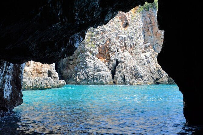 Group tour : Blue Cave boat tour 3 hours experience package - Who Should Consider This Tour?