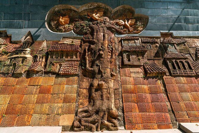 Group Tour from Tbilisi: Sighnaghi, Bodbe & 8 Wine Tastings - The Logistics and Group Size