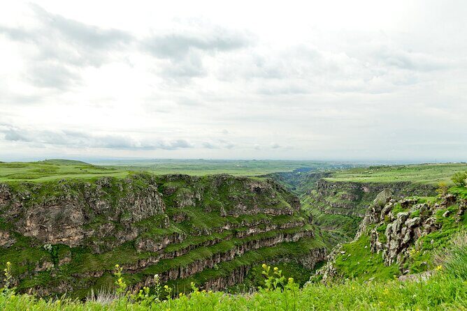 Group Tour: Saghmosavank, Wine Yard, Echmiadzin, Zvartnots - The Sum Up: Who Will Love This Tour?