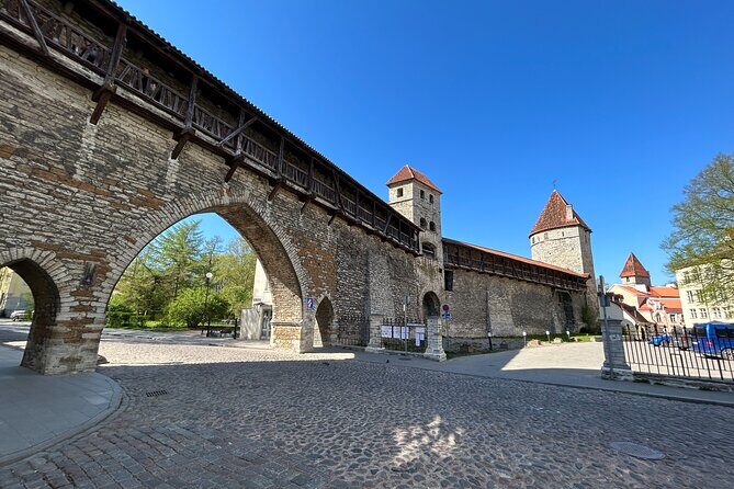 Group walking tour in Tallinn Old Town - FAQ