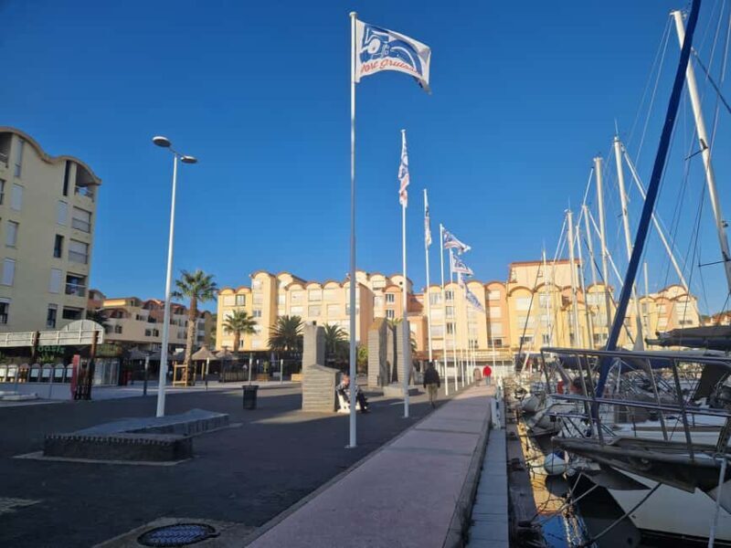 Gruissan: from the New Port to the Old Village - Key Points