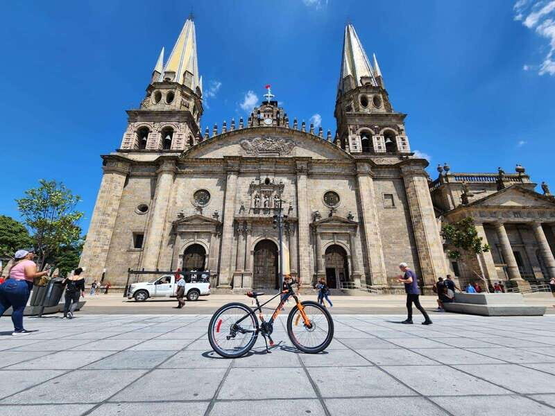 Guadalajara: Bicycle rental per day. - FAQ