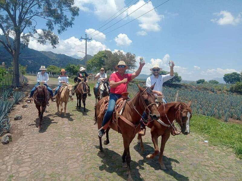 Guadalajara: Horse Riding on the Tequila Route with Tastings - Walking Tour in Tequila Town