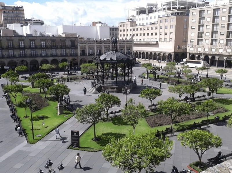 Guadalajara : Must-See Sites Walking Tour With A Guide - Why This Tour Is a Great Value