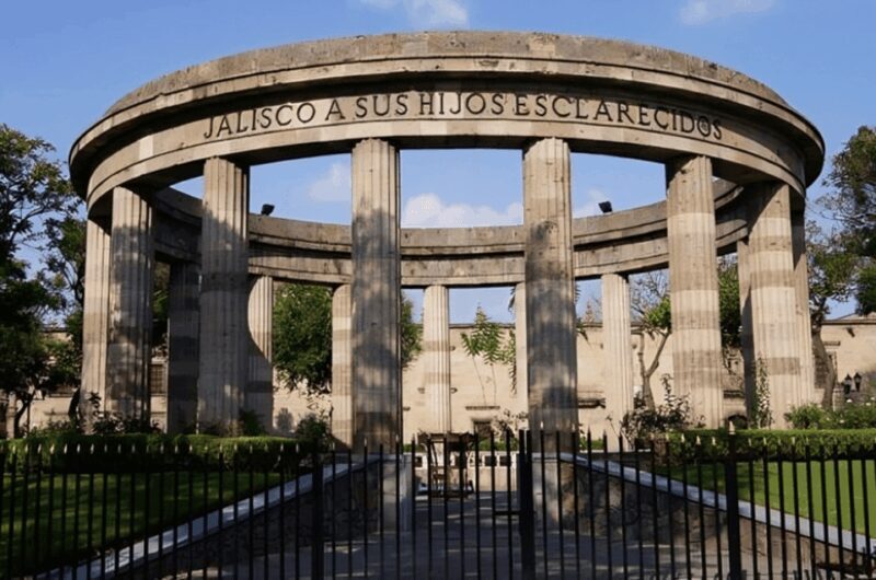 Guadalajara : Must-See Sites Walking Tour With A Guide - Final Thoughts