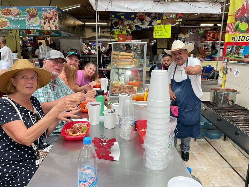 Guadalajara: Private Food Tour and Architecture Sightseeing - Walking Through Guadalajara’s Culinary and Architectural Charm
