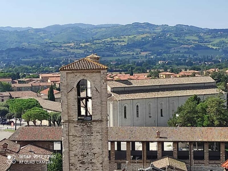 Gubbio guided tour with lunch & Visit of Sant'Ubaldo Church - Key Points