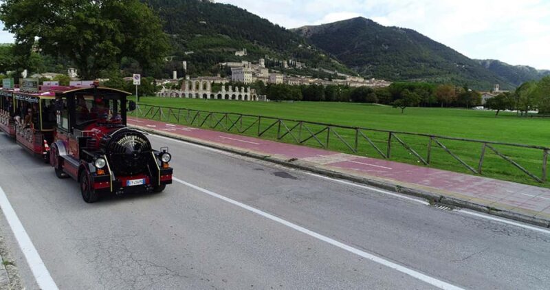 Gubbio: Panoramic Train Tour with Audio Guide - Getting a Feel for the Experience