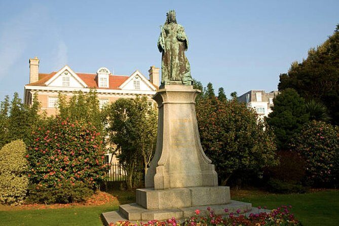 Guernsey Coastal Small Group Tour - FAQ about the Guernsey Coastal Small Group Tour